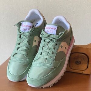 Saucony Jazz Sneakers in Sage Green and Pink